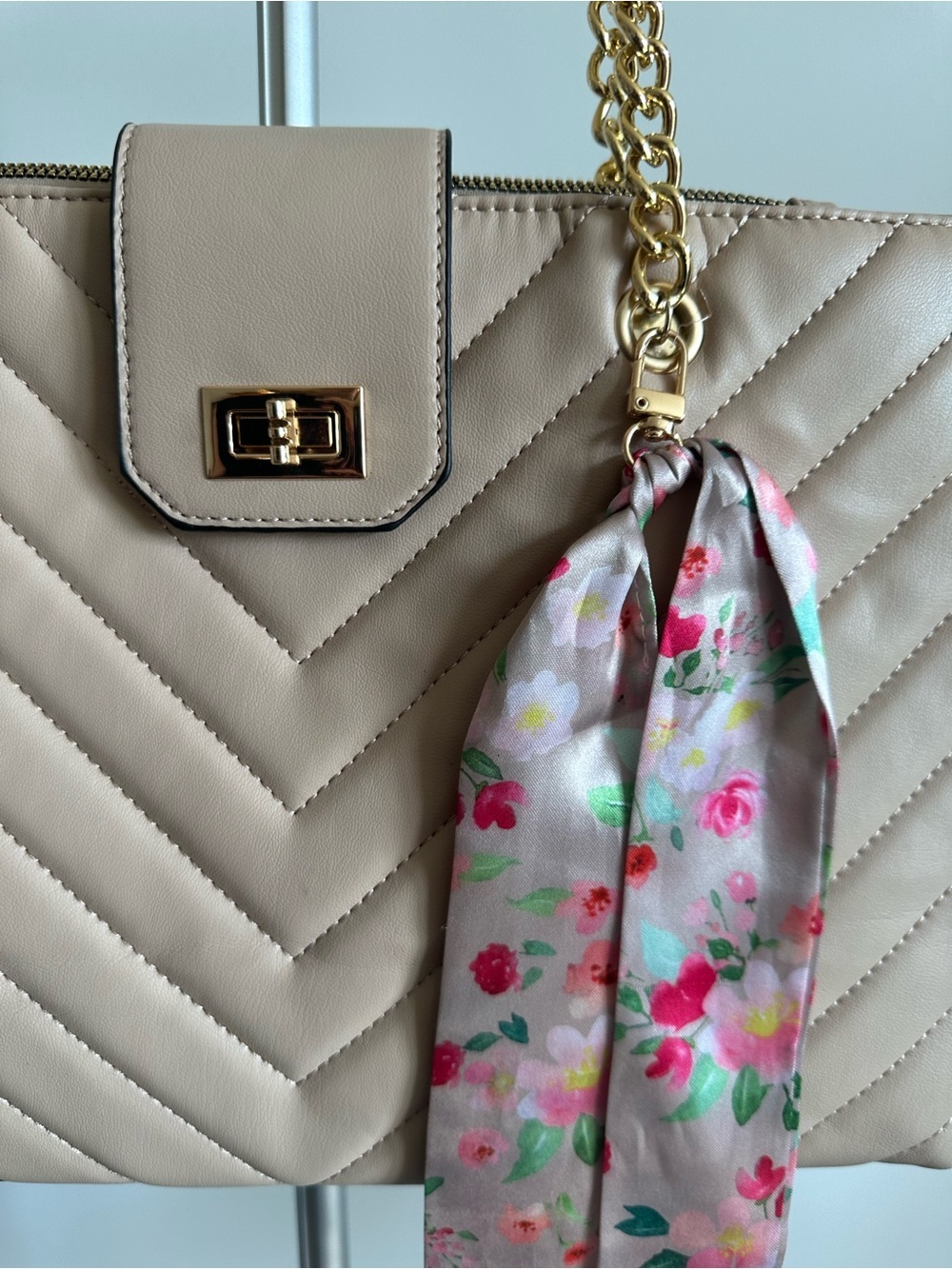Ardene Taupe Quilted Shoulder Bag with Gold Chain and Floral Scarf - Picture 2 of 15